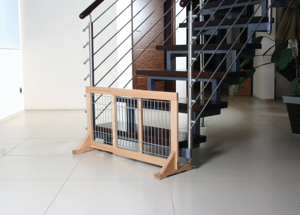 Dog barrier, wood, 65–108 × 50 cm